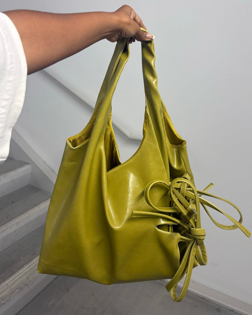 TIE LEATHER TOTE (MUSTARD)